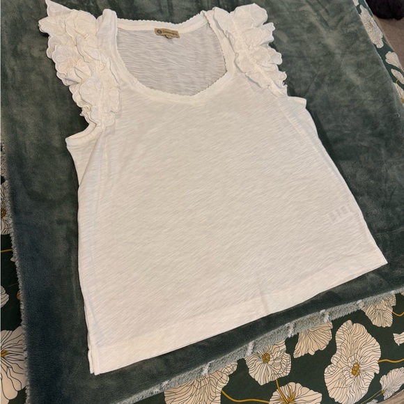 Democracy Embroidered Ruffle tee - Picture 6 of 9